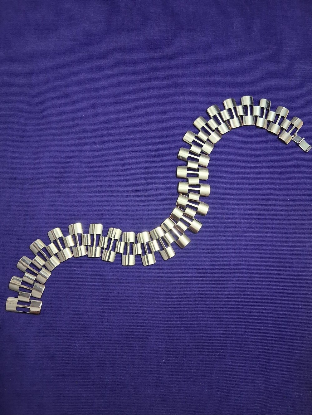 Vintage 60s Ethnic Revival Necklace Gold Tone Brick Link Statement Jewelry - Picture 10 of 11
